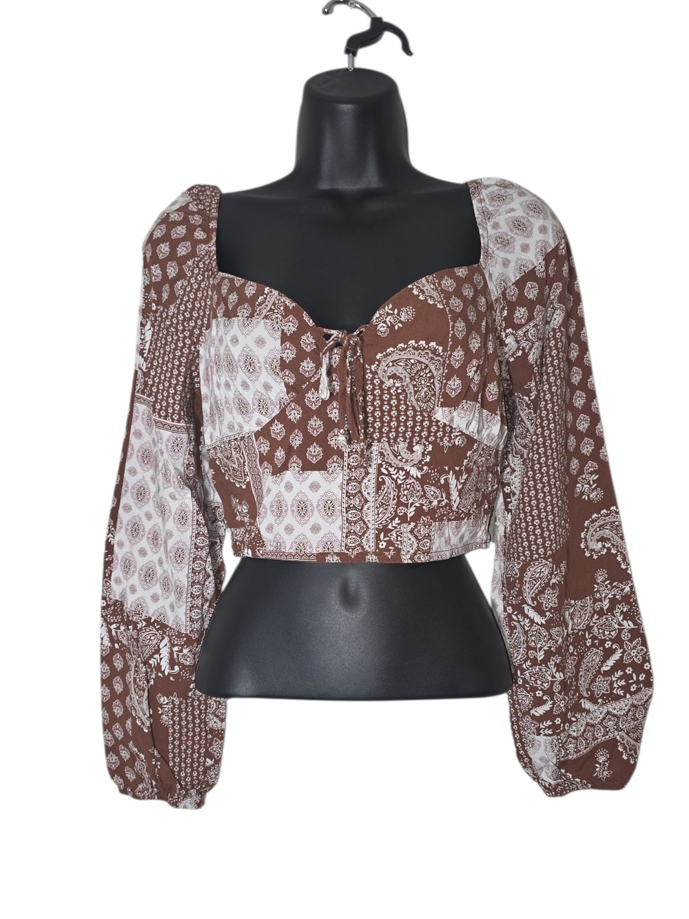 🍒 L.A HEARTS Brown Paisley Print Long-Sleeve Crop Top XS